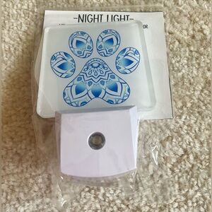 NWT Blue Paw Print Night Light